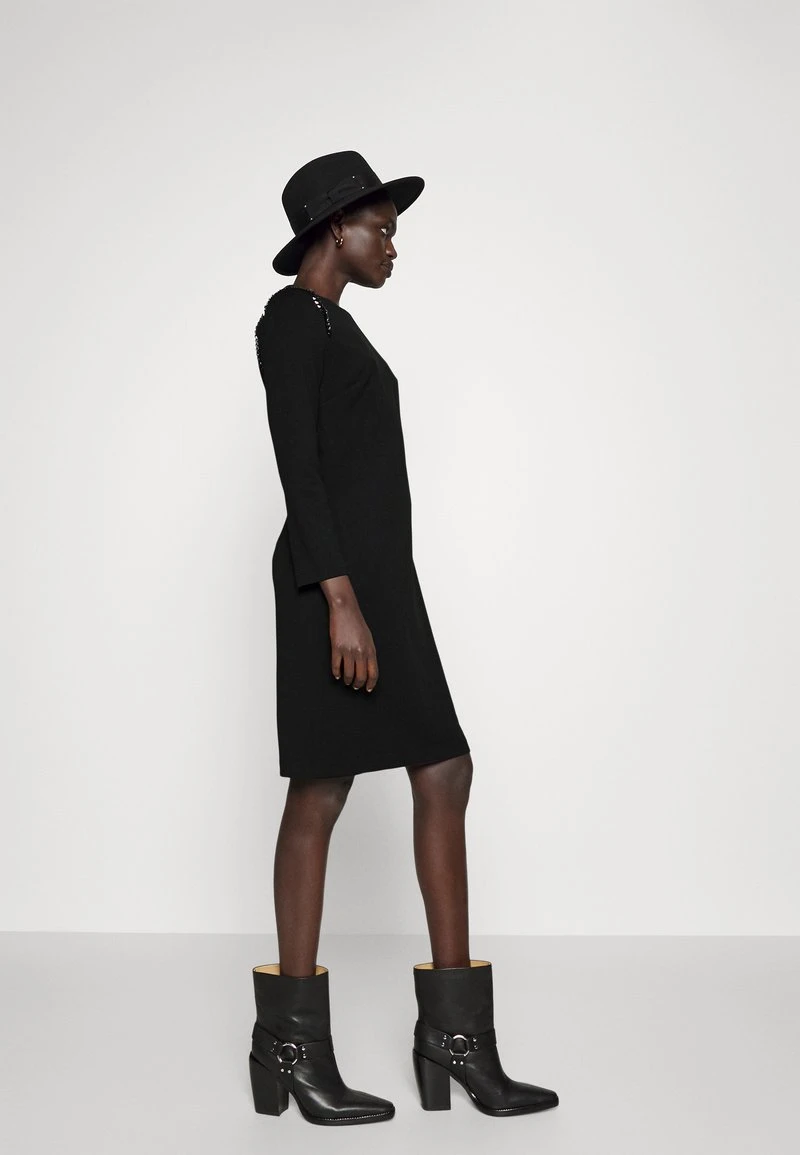 DKNY SHEATH DRESS W SHLDR CHAIN DETAIL - Cocktailkleid/festliches Kleid - Black 4 DKNY SHEATH DRESS W SHLDR CHAIN DETAIL - Cocktailkleid/festliches Kleid - Black – Bild 4