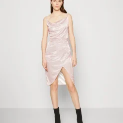 Wal G PARTY HALLIS SHIMMER MIDI - Cocktailkleid/festliches Kleid - Pink